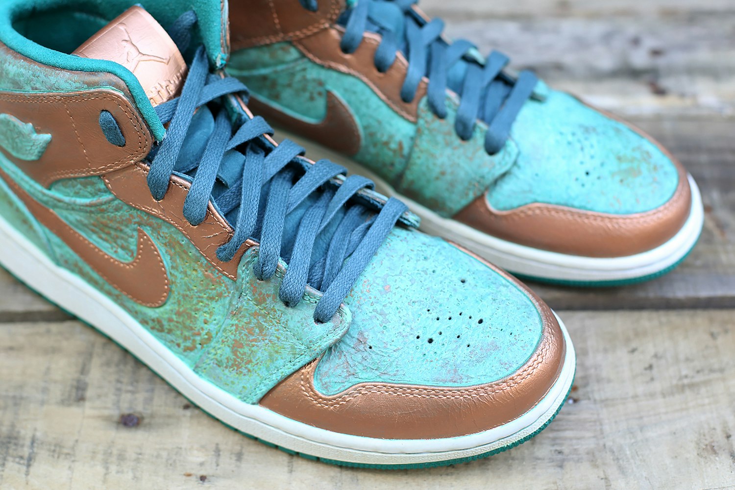 GourmetKickz Air Force 1 / Jordan 1 Patina Pack