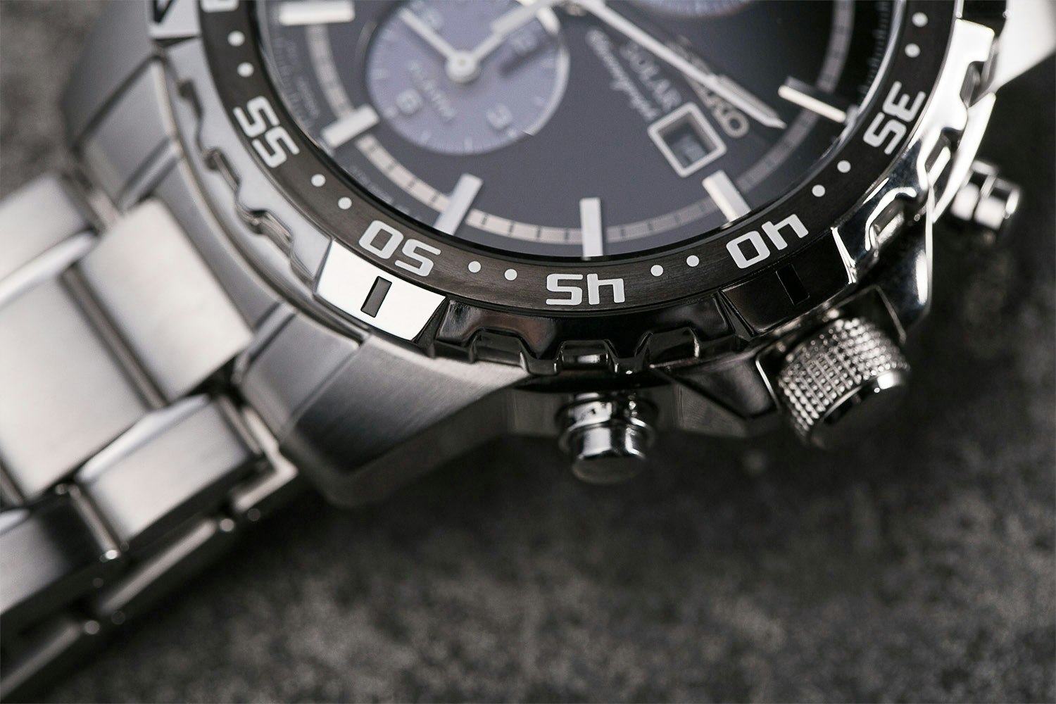 Seiko Solar Chronograph SSC299P1 Watch Details | Drop