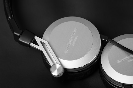 Audio-Technica ATH-ES88 Portable Headphones