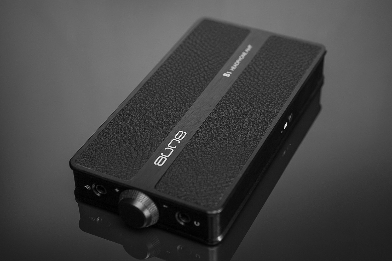 Aune B1 Portable Headphone Amplifier