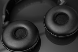 AKG K181 DJ UE Reference Headphones – Flash Sale