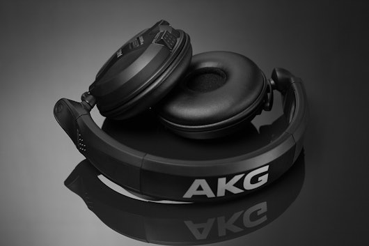 AKG K181 DJ UE Reference Headphones – Flash Sale