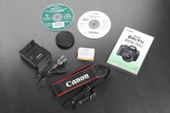 Canon EOS Rebel T5i with 18-55mm Lens kit