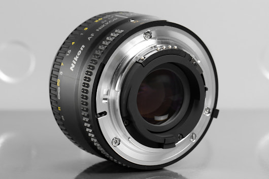 Nikon 50mm f/1.8D AF Nikkor Lens
