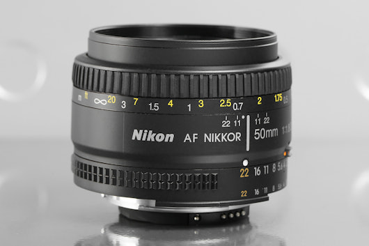 Nikon 50mm f/1.8D AF Nikkor Lens