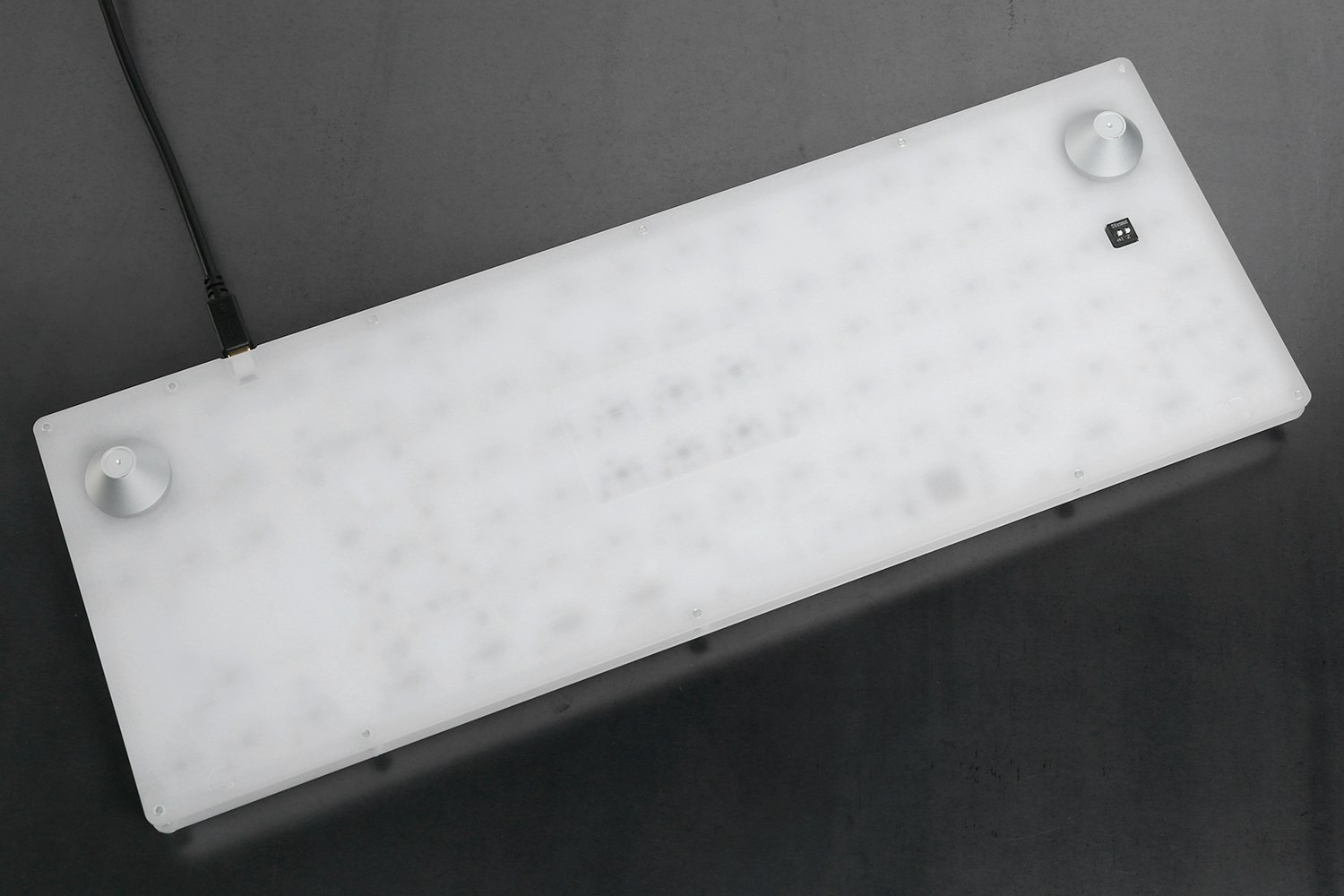 GON NS NerD Crystal TKL