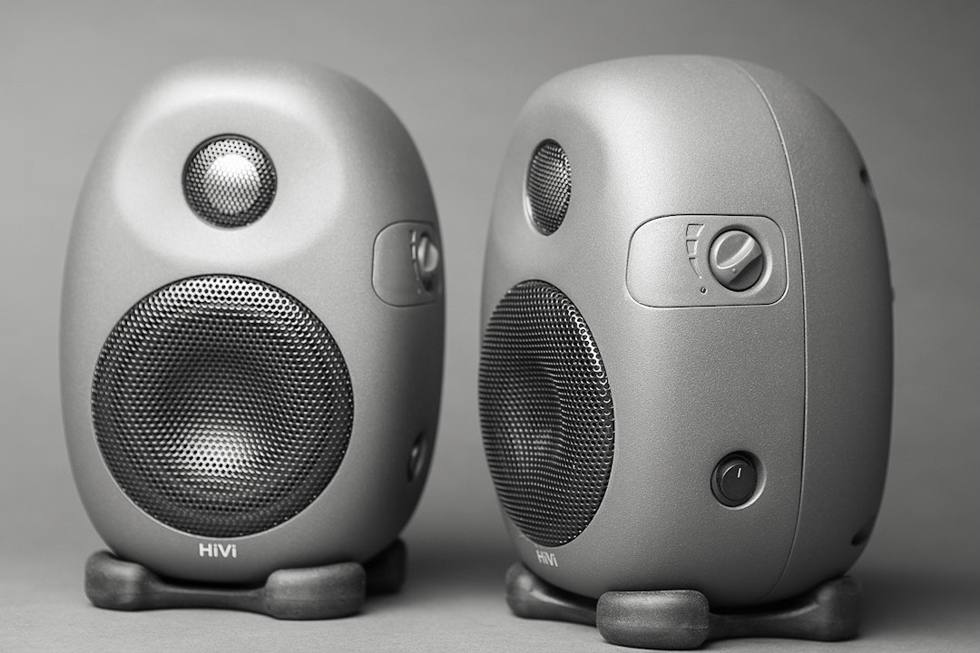 HiVi X3 Desktop Speakers