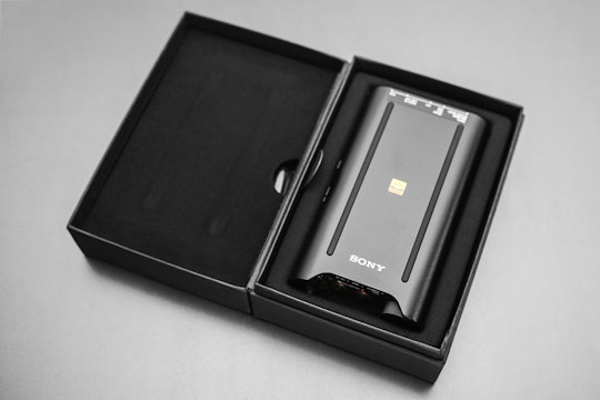 Sony PHA-3 Portable DAC/Amplifier Combo