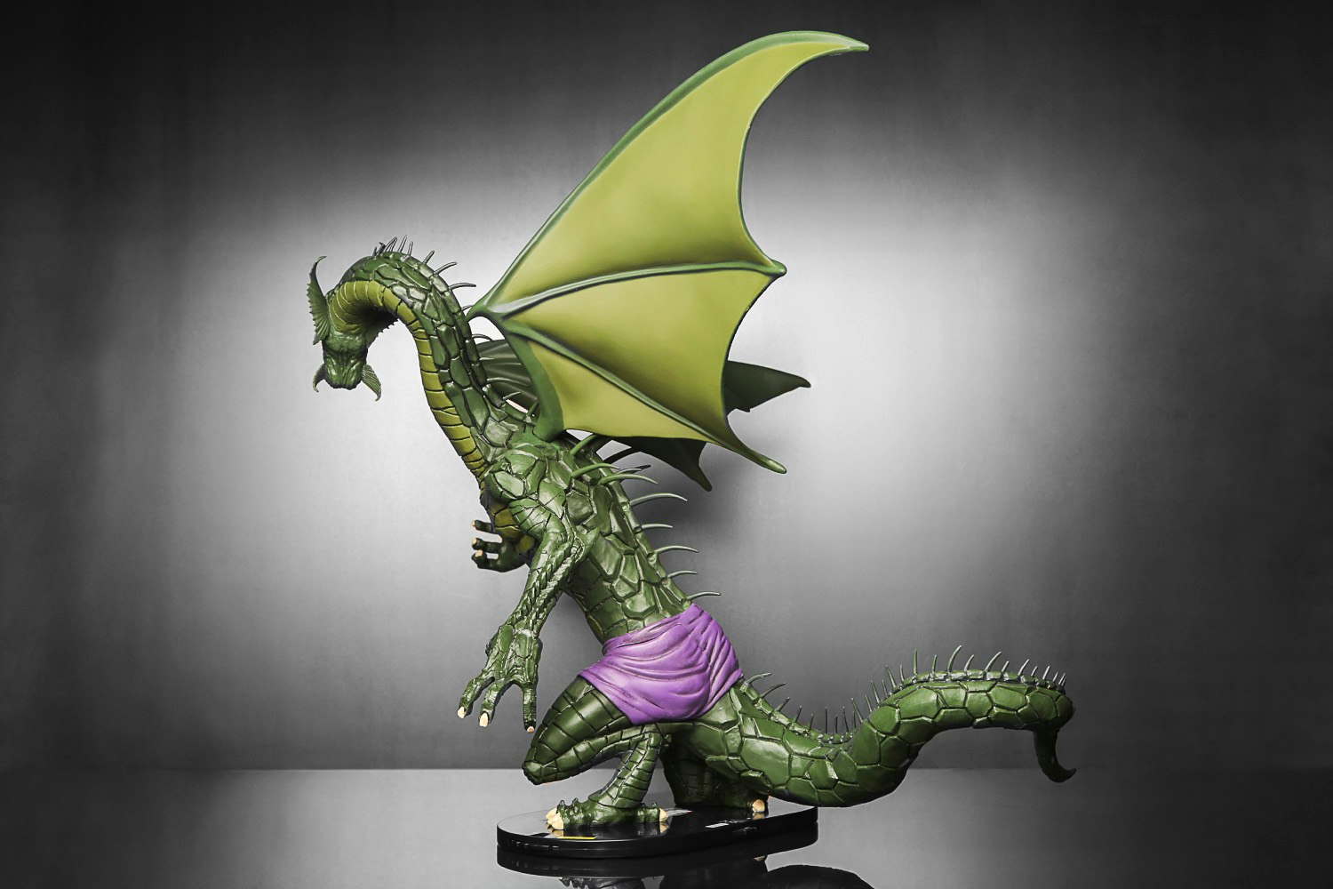 Marvel Heroclix Colossal authentic Fin Fang Foom w/ Purple Shorts