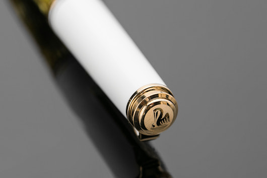 Pelikan Souveran M400 White Tortoise Fountain Pen