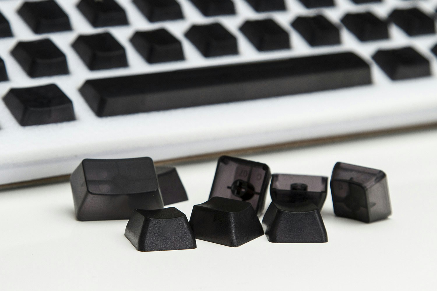 Max Universal Translucent Keycap Set