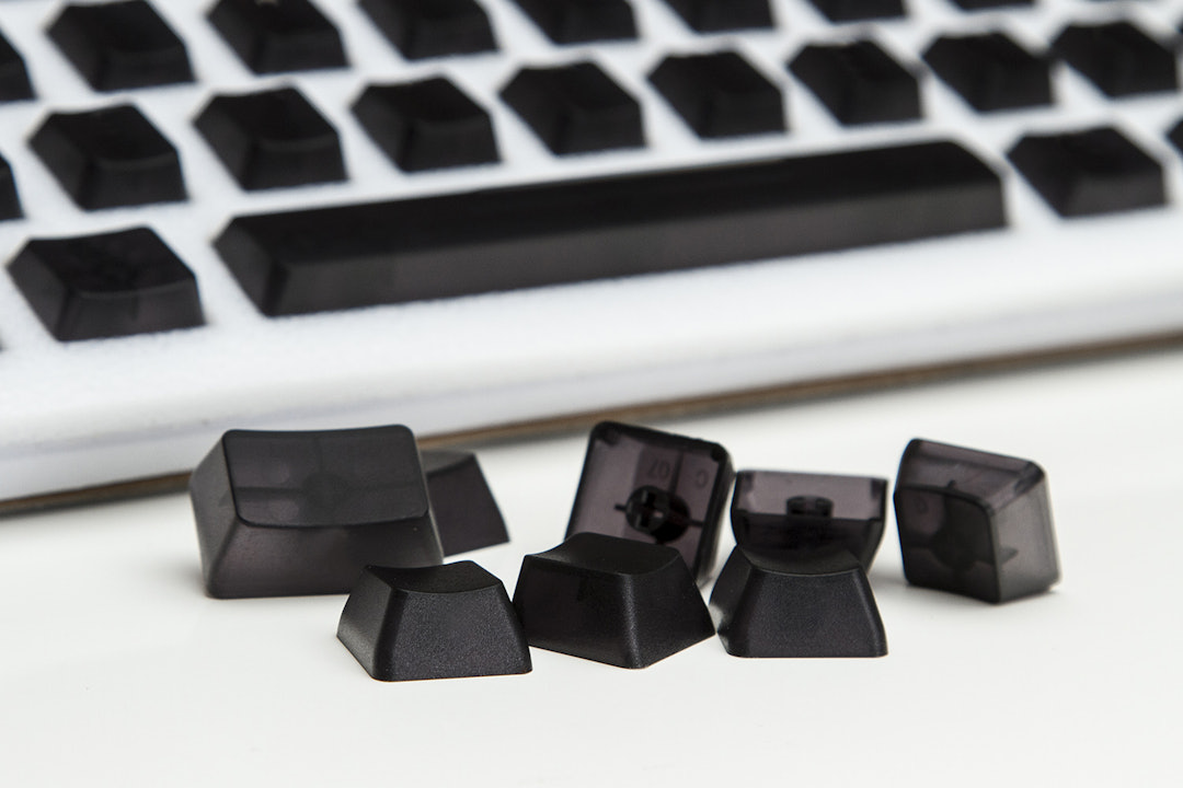 Max Universal Translucent Keycap Set
