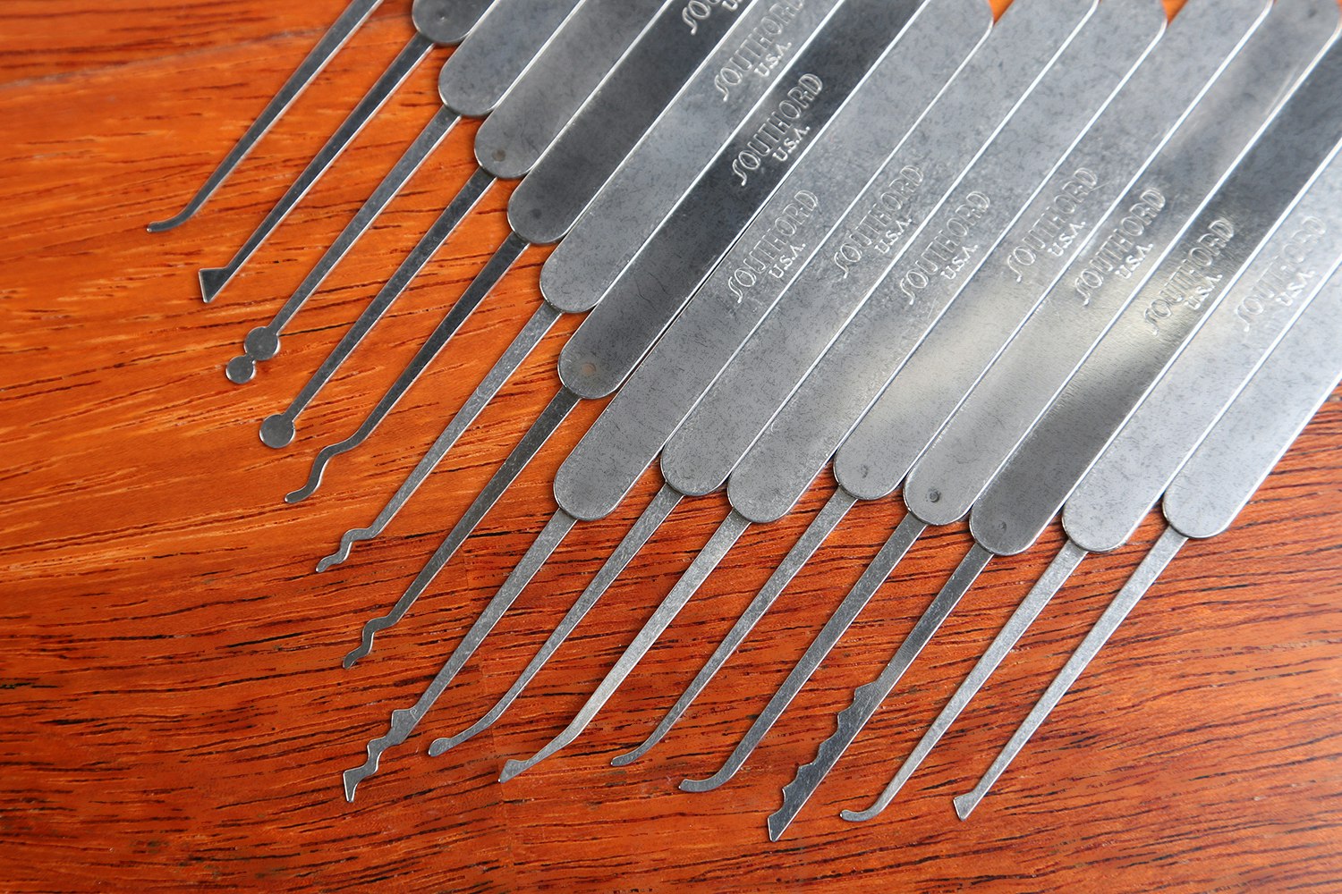SouthOrd 21/22 Piece Lockpick Set | Lock Picks | Drop