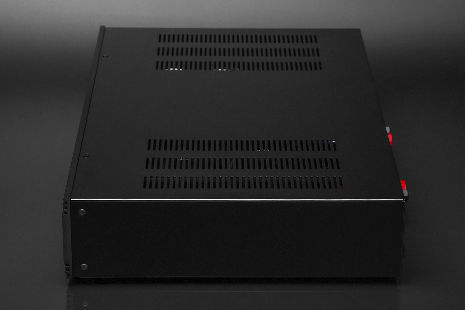 Adcom GFA-6002 Stereo Power Amplifier