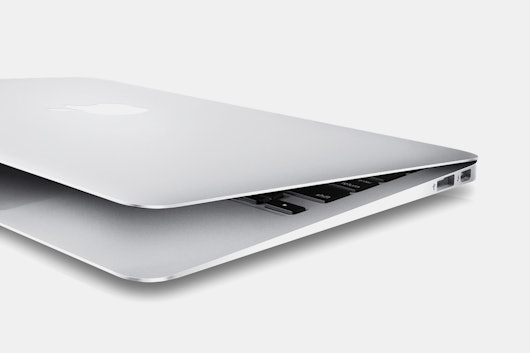 Apple Macbook Air 11.6" i5 128GB SSD 4GB RAM