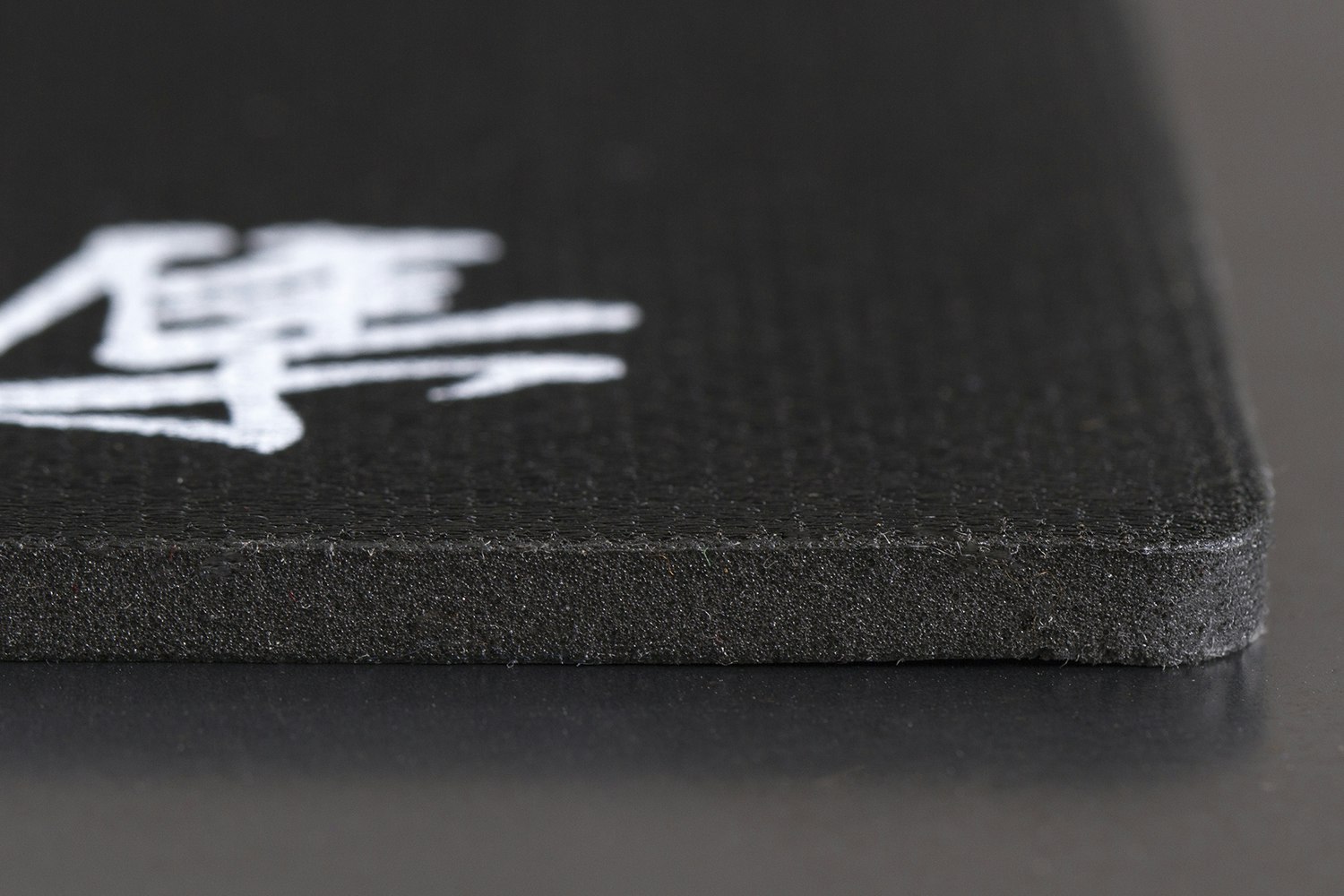 Artisan Hayabusa Bright Black Mouse Pad Drop