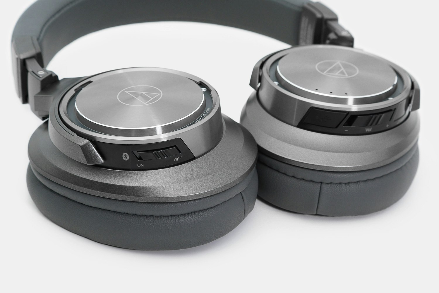 Audio-Technica ATH-DSR9BT Bluetooth Headphones