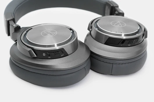 Audio-Technica ATH-DSR9BT Bluetooth Headphones