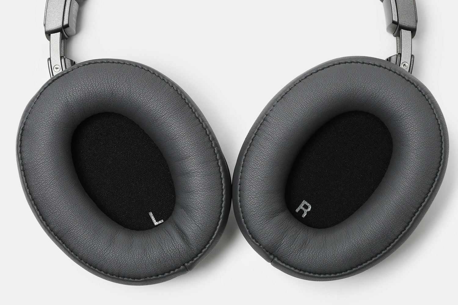 Audio-Technica ATH-DSR9BT Bluetooth Headphones