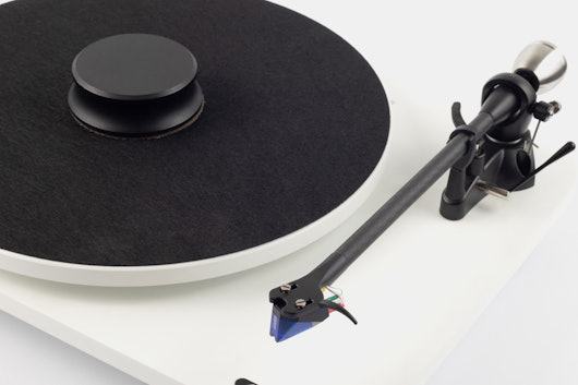 Auris Audio MYSTiK Turntable