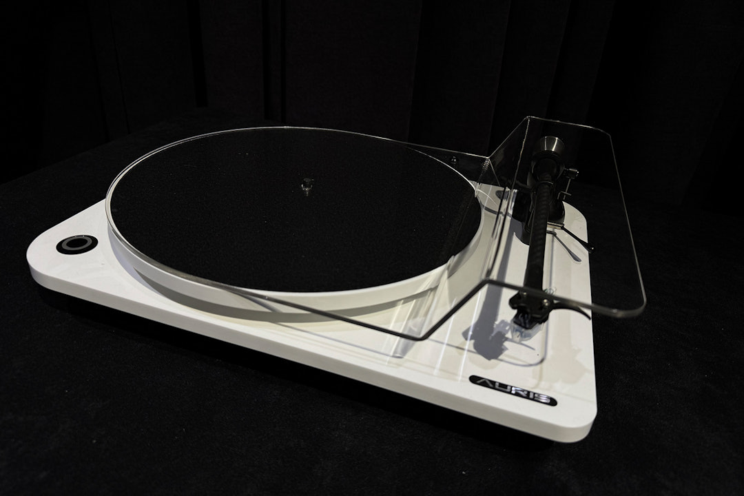 Auris Audio MYSTiK Turntable