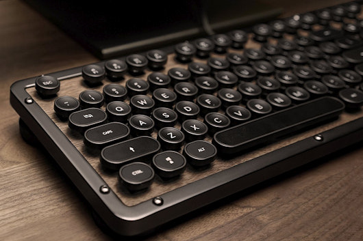 Azio Retro Classic Mechanical Keyboard