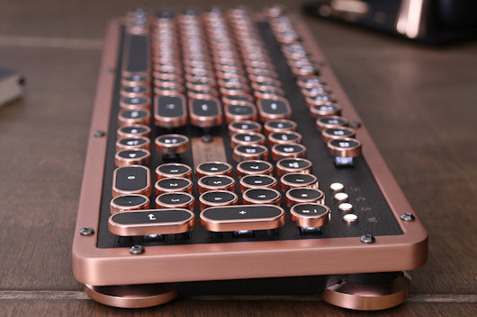 Azio Retro Classic Mechanical Keyboard