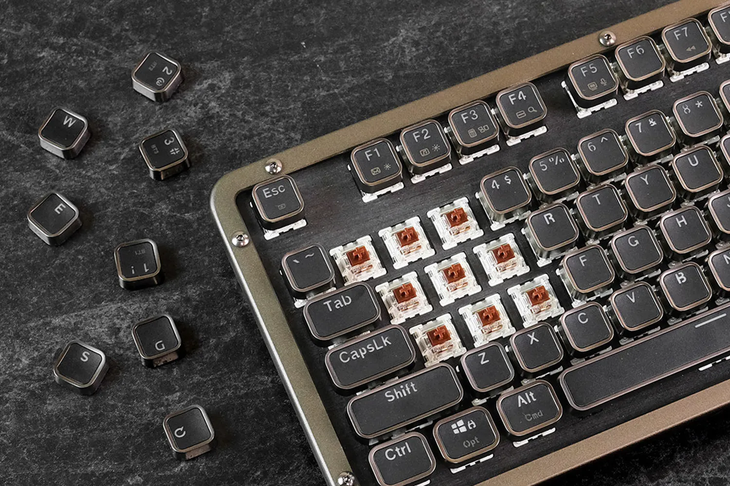 Azio Retro Classic Prestige Mechanical Keyboard Photos | Mechanical ...