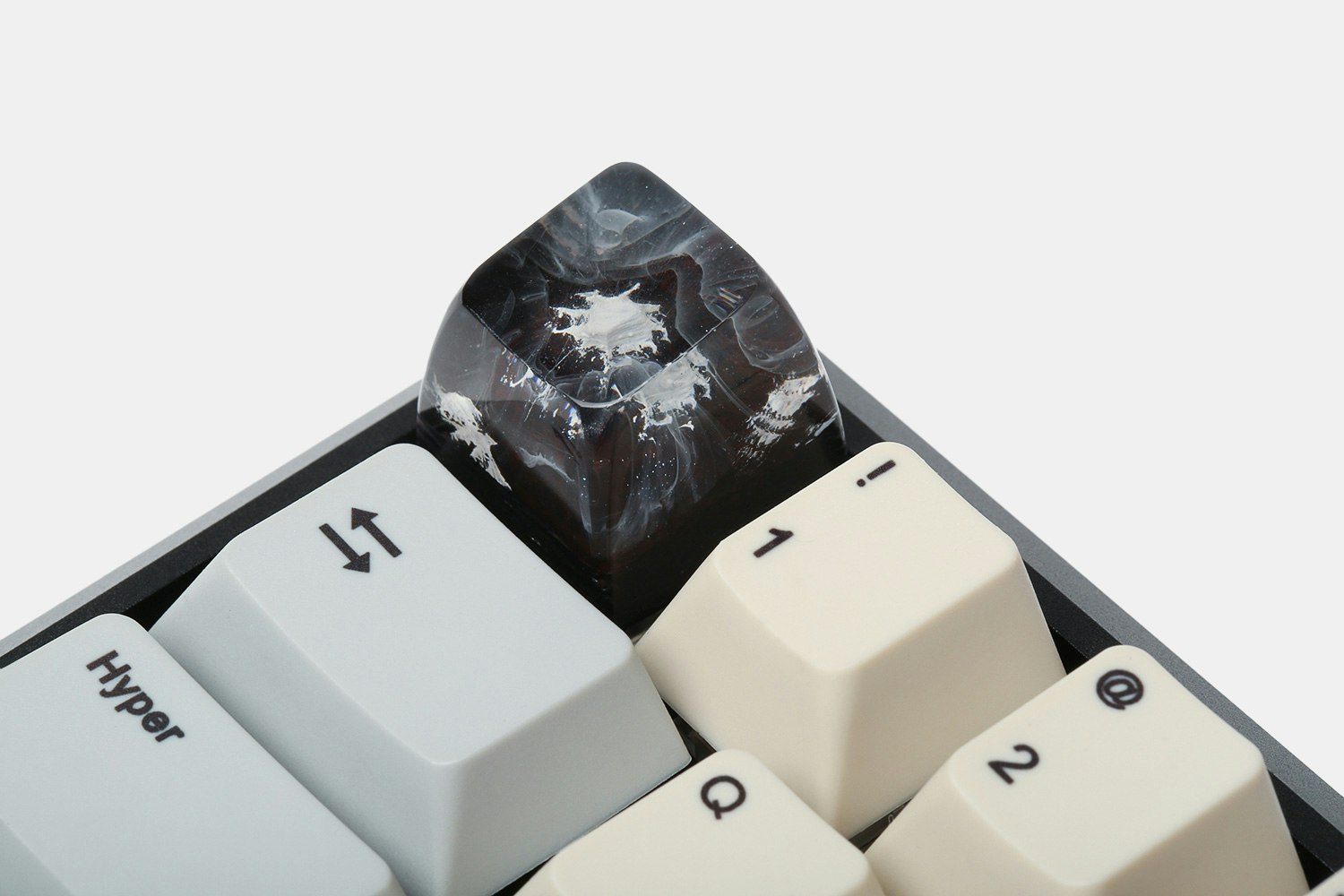BKD Mt. Fuji Wood & Resin Artisan Keycap