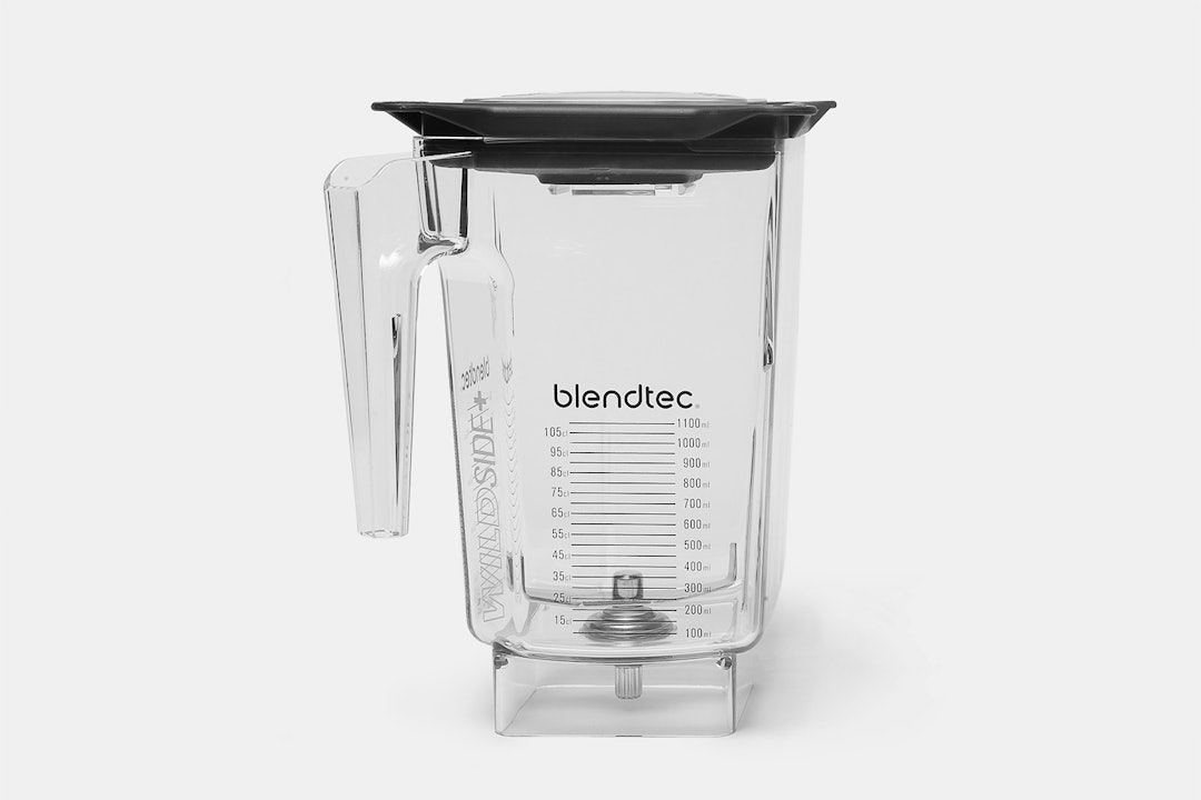 Blendtec Designer 700 w/ Wildside Jar