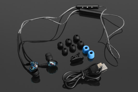 Bonnaire MX-620 Bluetooth IEM