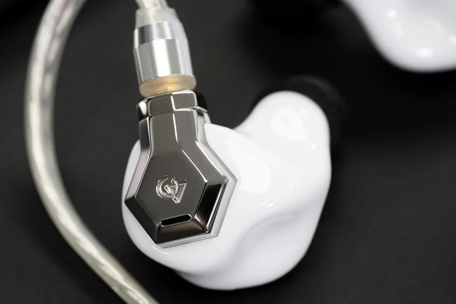 Campfire Audio Ponderosa Multiverse III Achromatic Series IEM