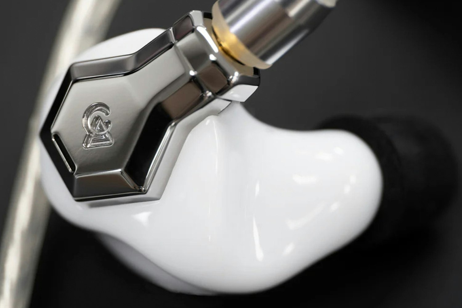 Campfire Audio Ponderosa Multiverse III Achromatic Series IEM