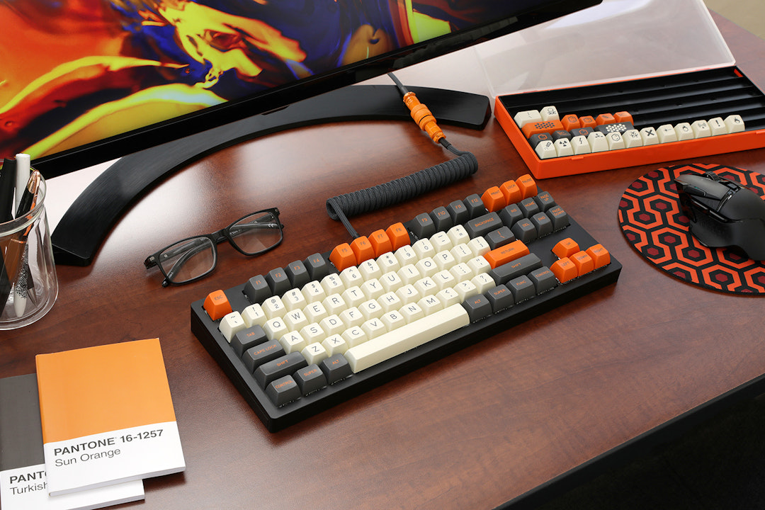 Drop + T0mb3ry SA Carbon Custom Keycap Set