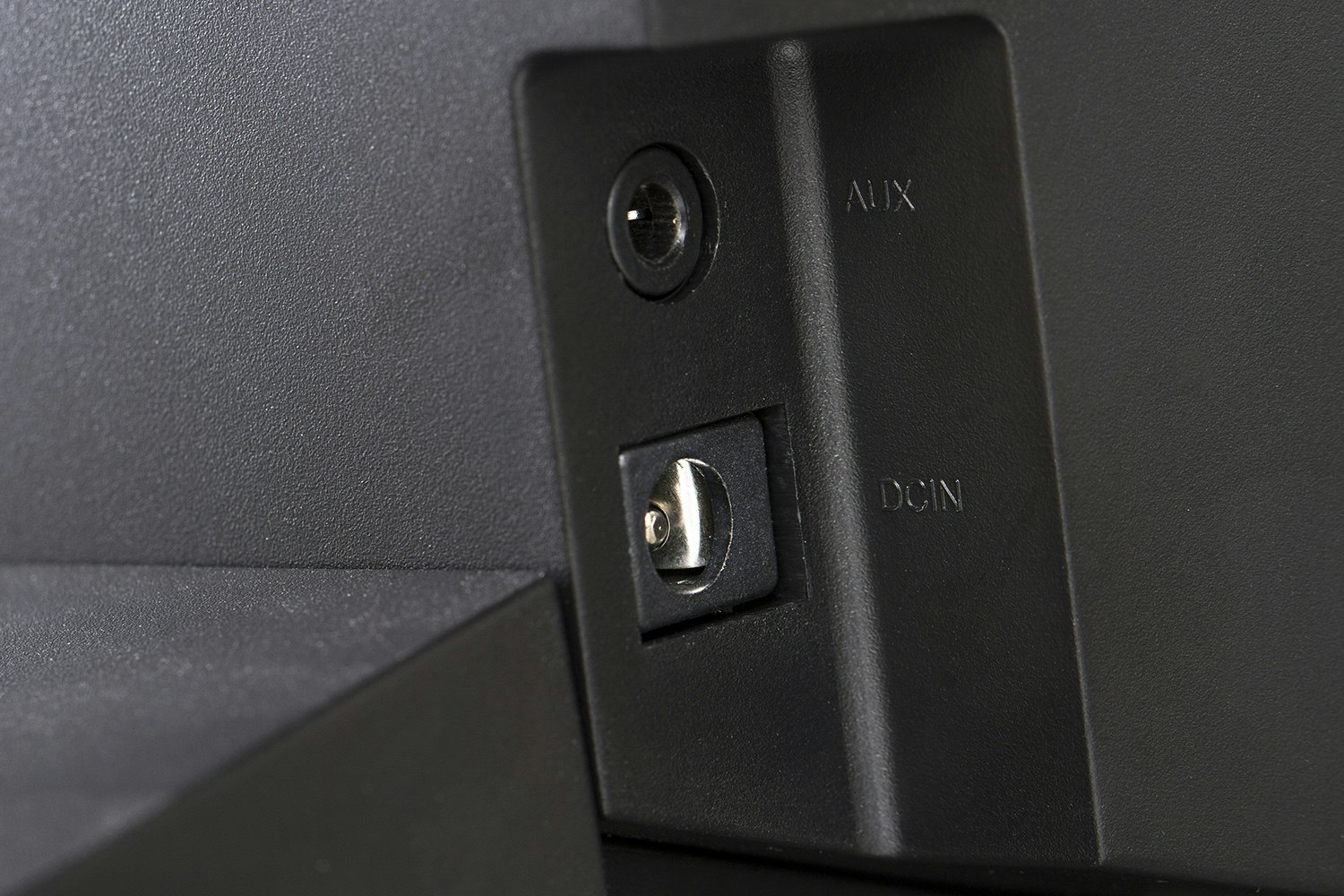 In2uit Collage Speakers