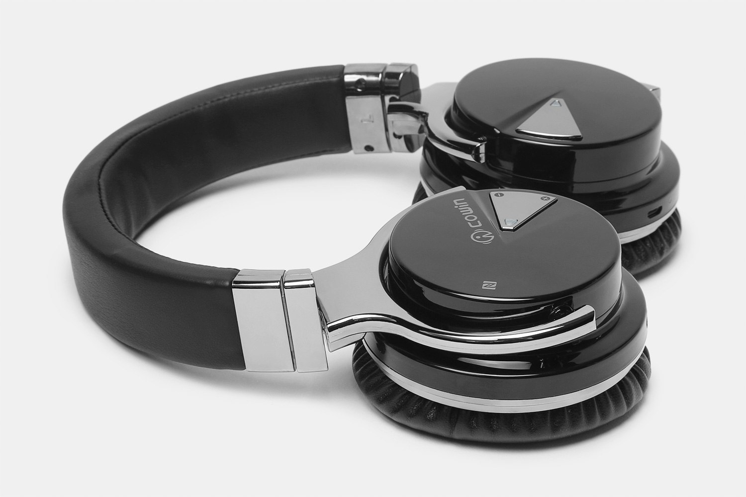 Cowin E-7 Noise-Cancelling Bluetooth Headphones