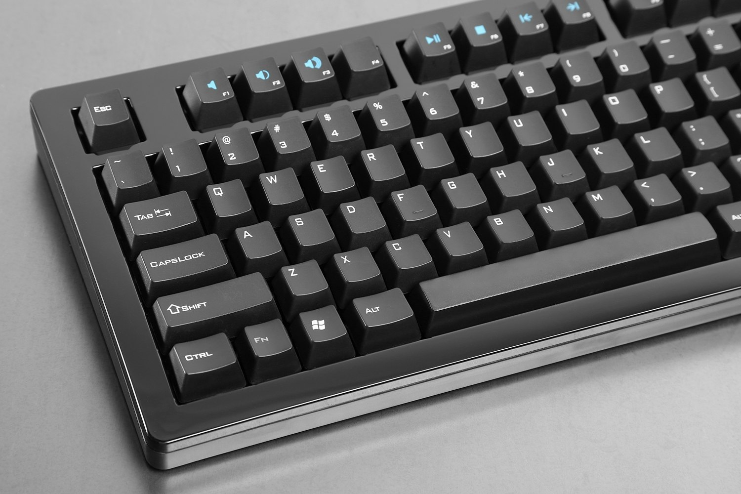 Das Keyboard Model S Pro- MX Brown + T-shirt