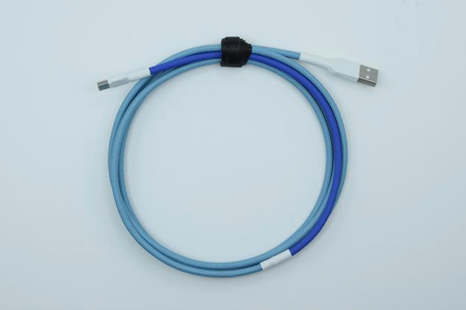 Dual Blue Paracord (White heatshrink)