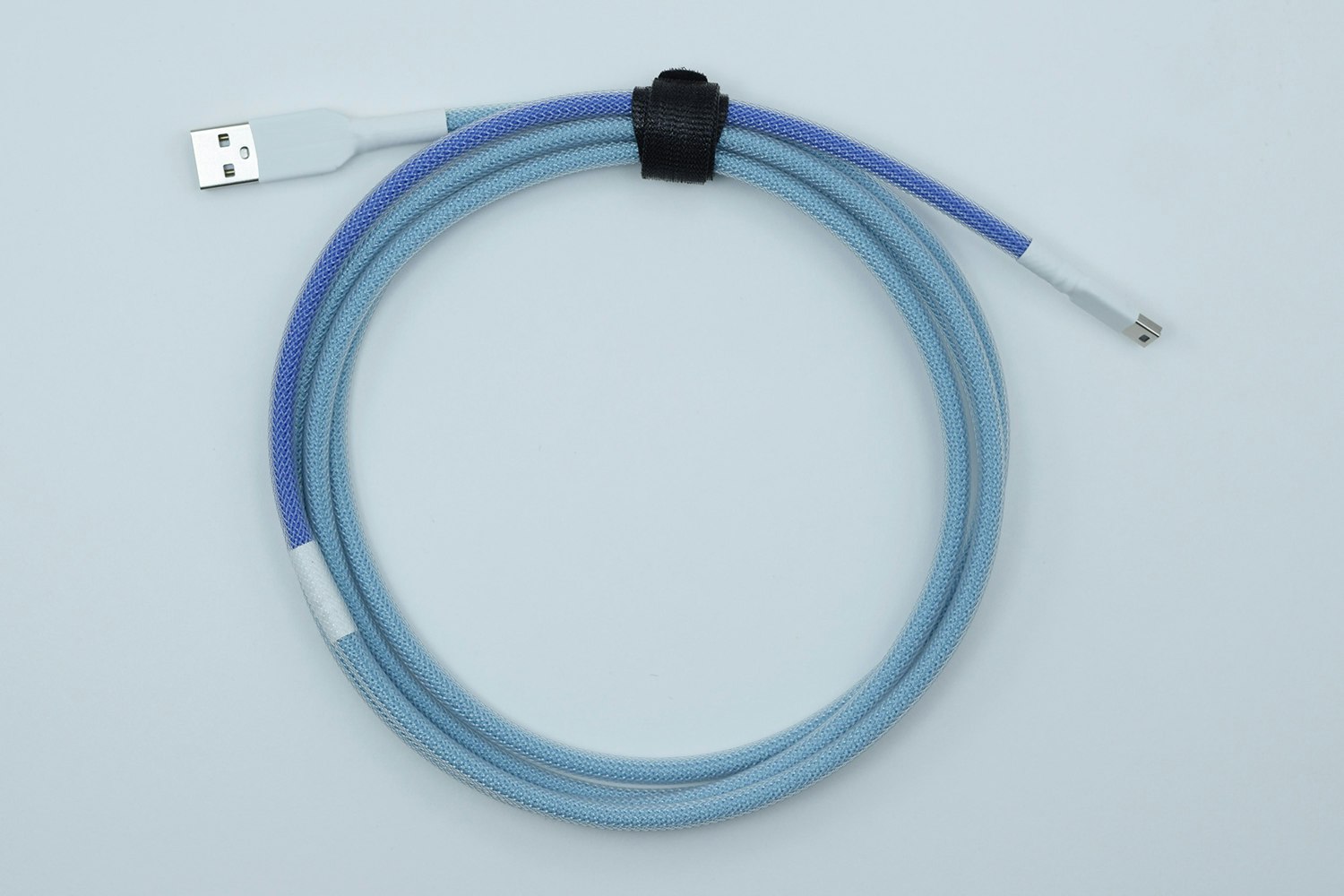 Dual Blue Paracord w/ Clear Techflex (White heatshrink)