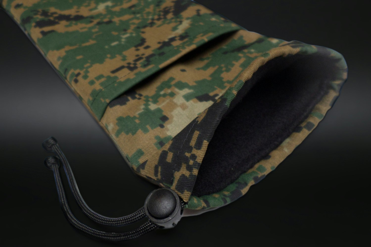 Digital Skull / Camo Soft Carrying Case