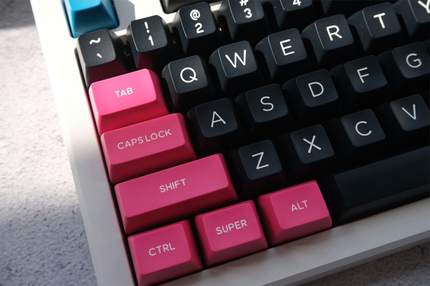 DOMIKEY ABS Doubleshot SA Unbeatable Miami Keycap Set