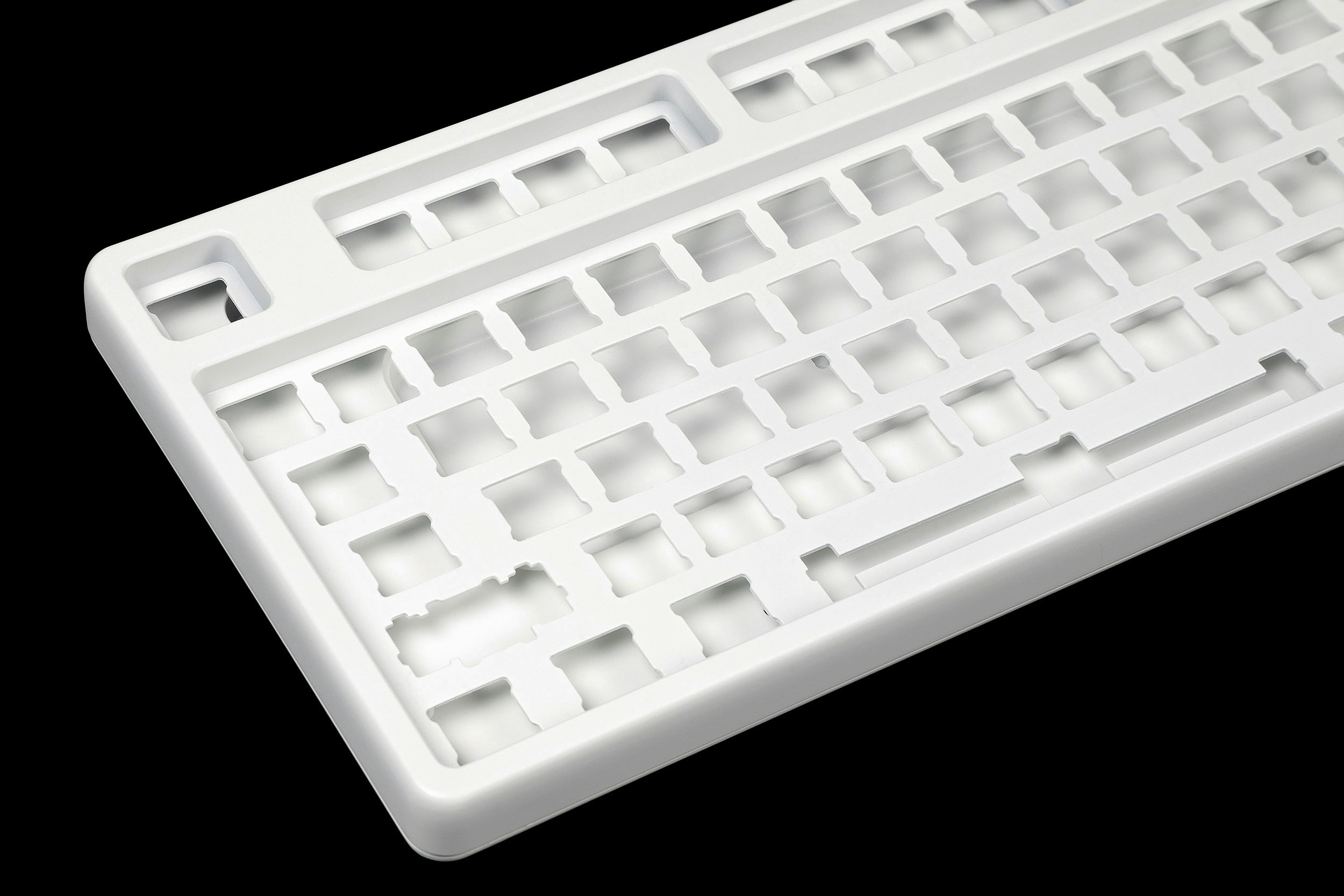 Drop CTRL High-Profile White Ceramic-Coated Case