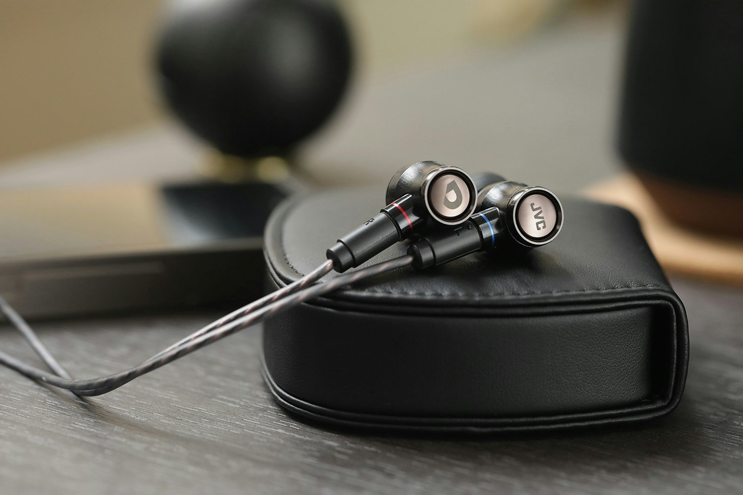 Drop + JVC HA-FWX1 | Audiophile | Headphones | Universal IEM