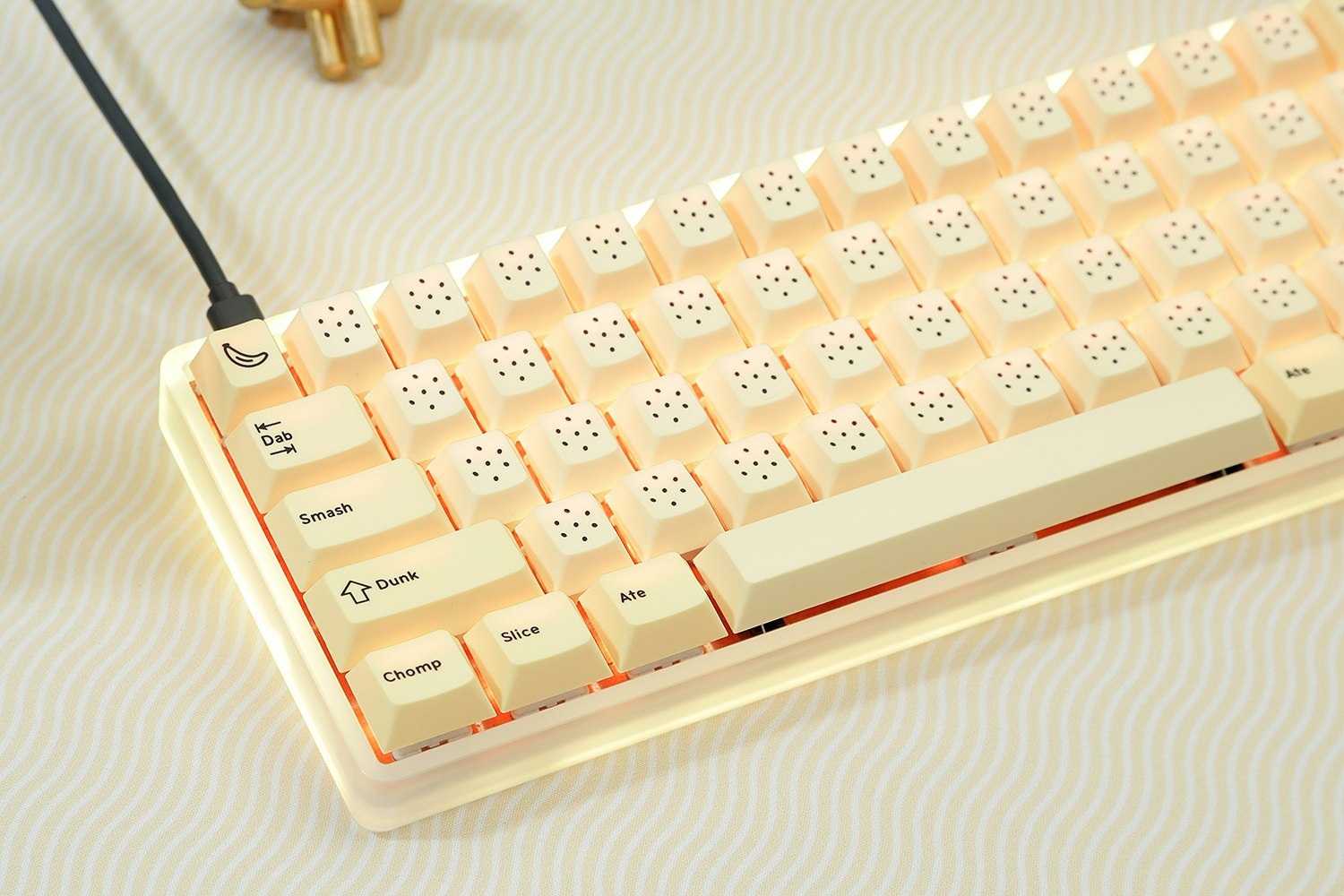 Drop + MiTo DCD Banana Keycap Set