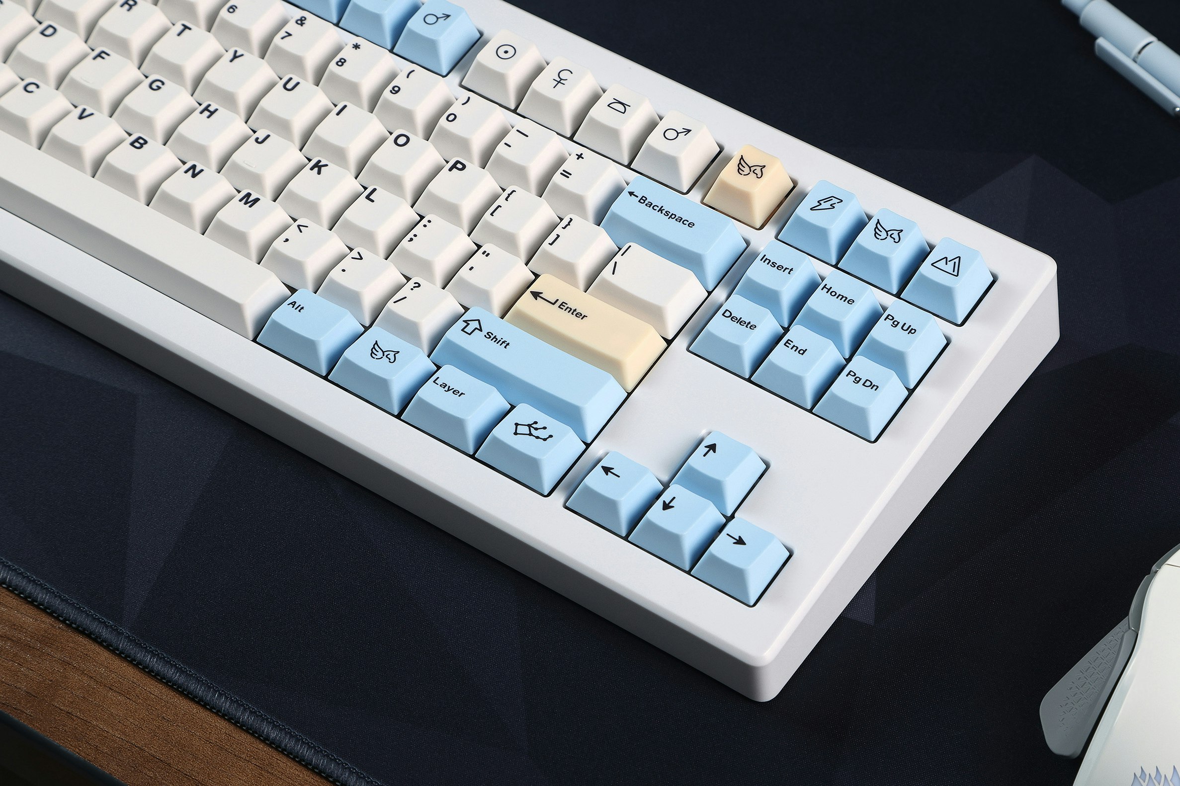 Drop + MiTo DCD Pegaso Custom Keycap Set