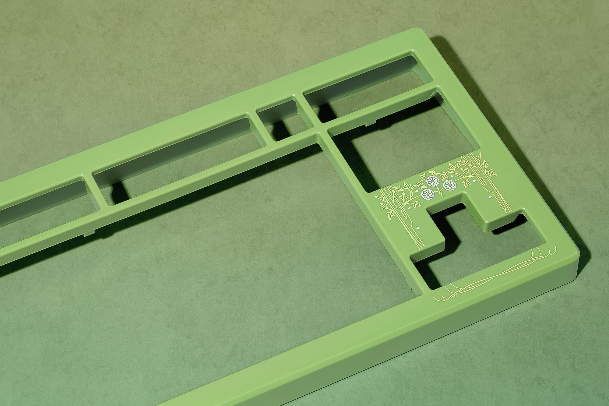 Drop + The Lord of the Rings™ Elven CSTM Decorative Case