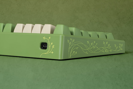Drop + The Lord of the Rings™ Elven CSTM80 Keyboard
