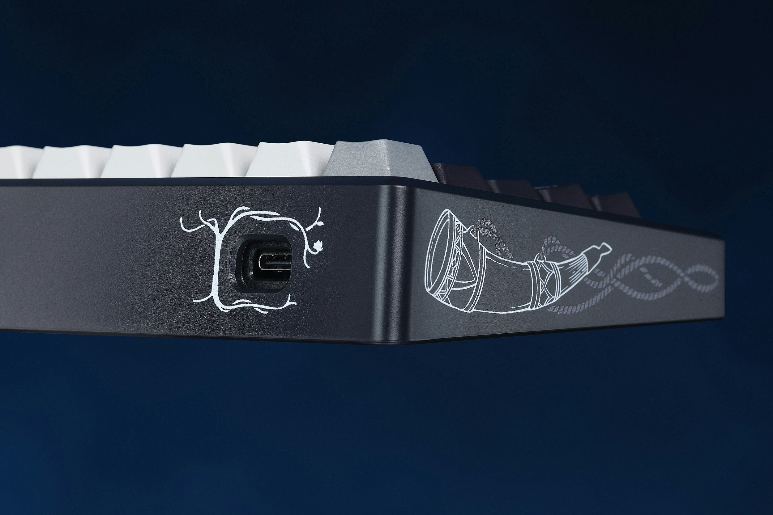 Drop + The Lord of the Rings™ Gondor™ CSTM65 Keyboard