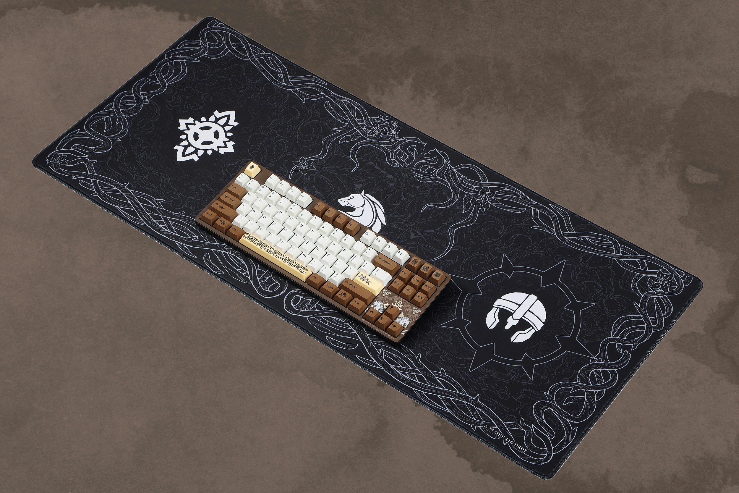 Drop + The Lord of the Rings™ Riddermark Desk Mat