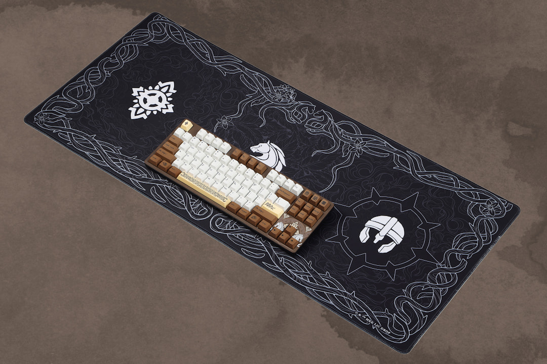 Drop + The Lord of the Rings™ Riddermark Desk Mat